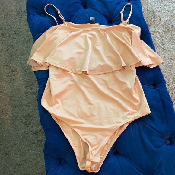 Nude flounce spaghetti strap bodysuit - Picture 2 of 4